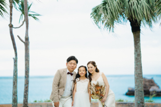 仲良し家族で撮るウェディングフォト