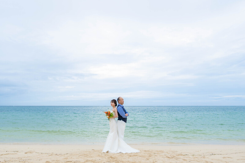 背中合わせでカッコよく