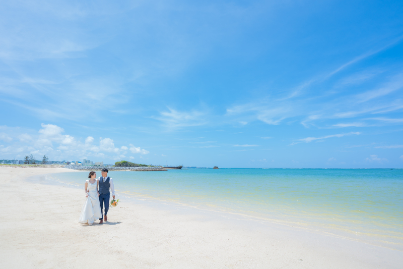 ビーチ沿いでお散歩
