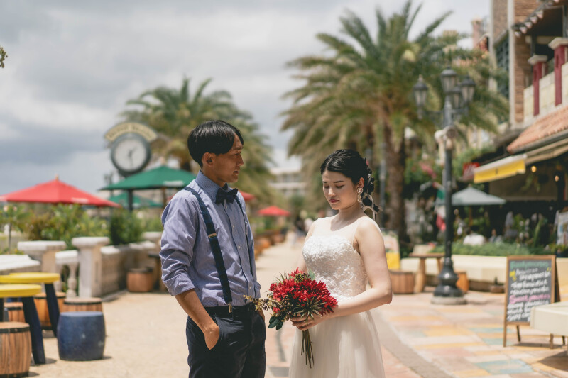 おしゃれな街中で