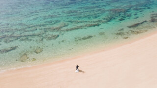 読谷村ビーチ4Kドローン空撮