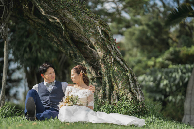 大きなガジュマルの木の下で〜♪