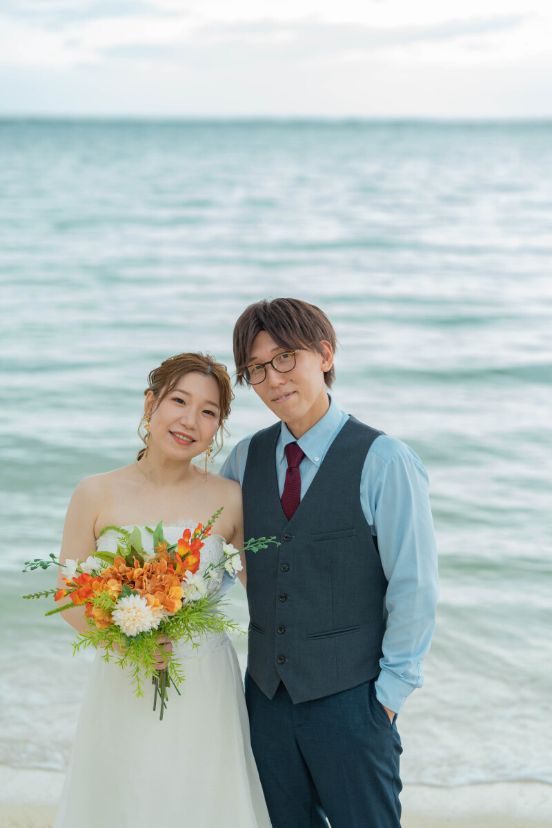 寄り添い合って