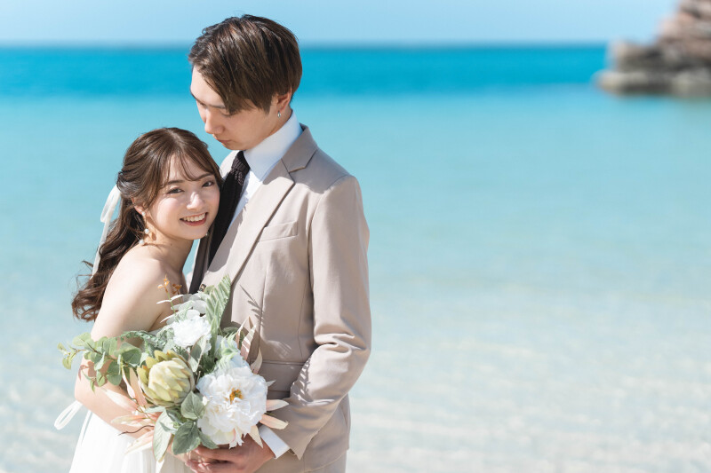 ウェディングドレスでお写真残したいならライトプラン