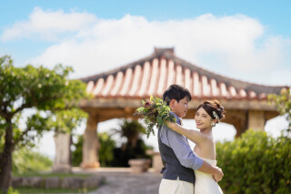 1ロケーションプラン(トグチビーチ /赤瓦東屋・岩場・芝生)69,000円☂️雨天日程変更無料/追加料金一切なし