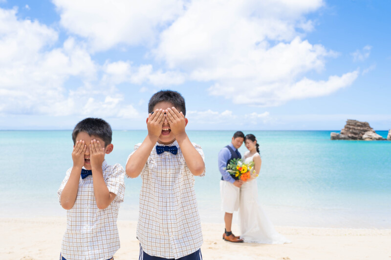 早割【1ヶ月前まで予約】1ロケファミリープラン(アラハビーチ/ヤシの木・公園)64,000円 キッズヘア&衣装&キッズアテンド付