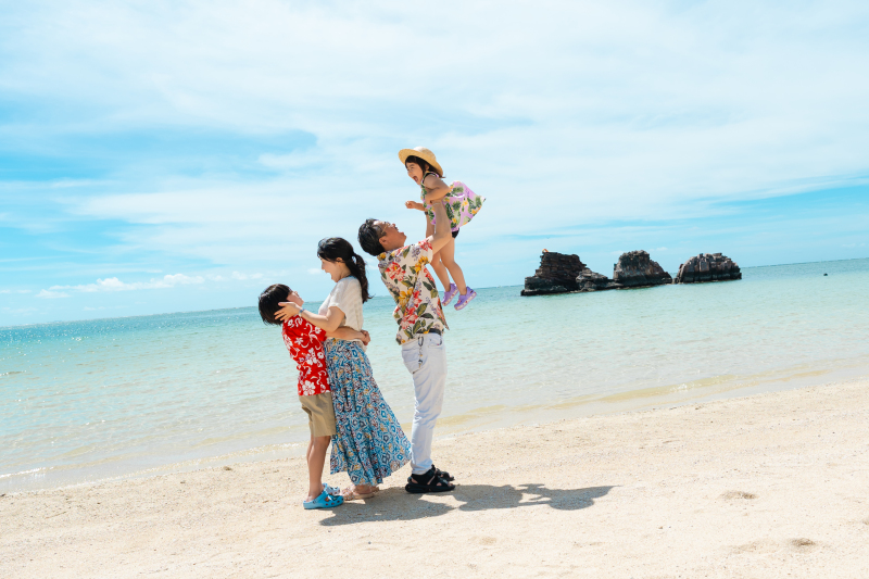 ファミリー&記念・私服フォトプラン(アラハビーチ/ヤシの木・公園)格安19,000円 ⚫︎現金支払い限定☂️雨天日程変更無料