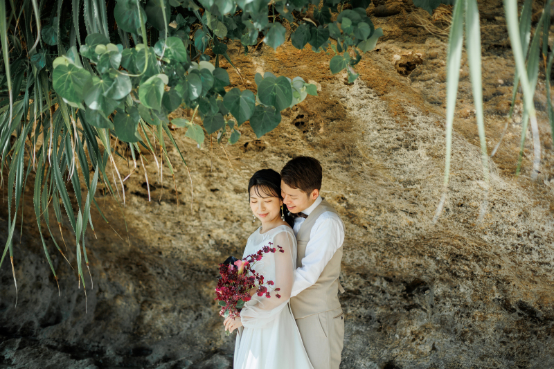 波の音だけが聞こえる場所で