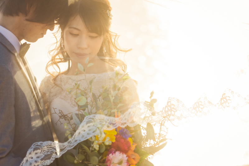 ベールに包まれて