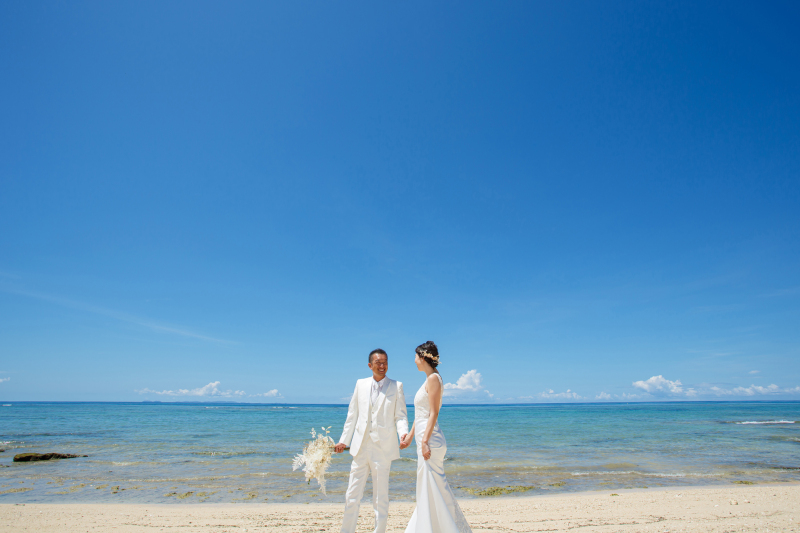 抜けるような青さの空