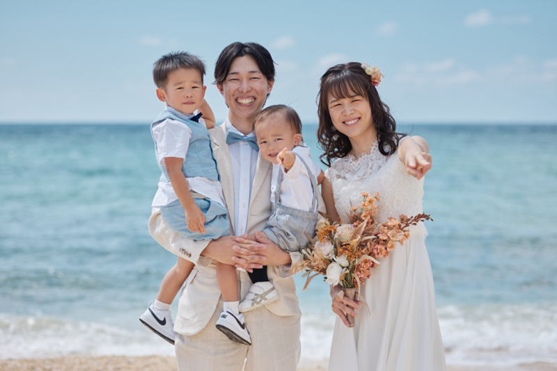 Navy Wedding_家族・友人を撮影に呼べる
