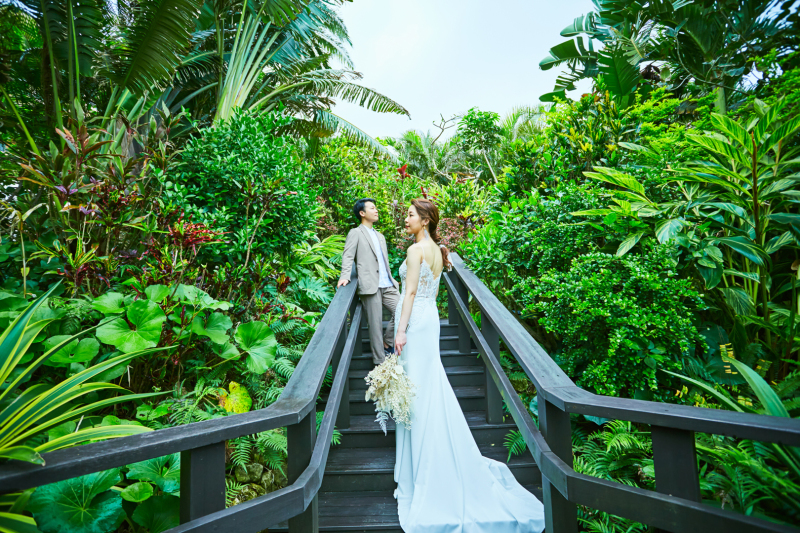 Navy Wedding_衣装の追加料金がない