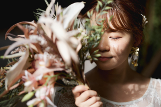 Navy Wedding_真っ白なバルーンと青空