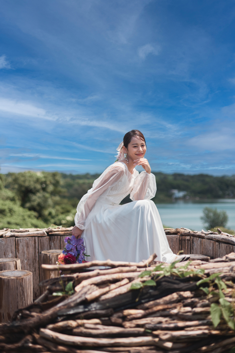 【遊び心溢れるウェディングフォト】ドレス・タキシード1点｜データ100カット｜60秒ムービー｜ドローン｜ビーチ撮影付き