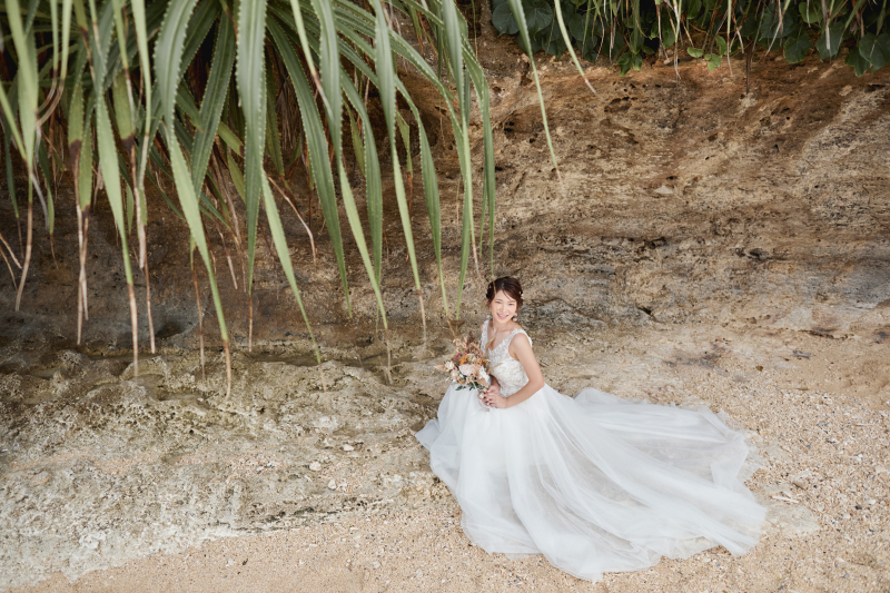 【20Pアルバムつきプラン】データ100カット｜ドレス&タキシード1点｜ビーチフォト