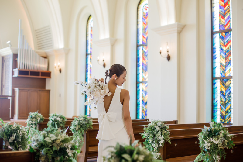 【ムービープラン+レトロモダンなチャペルフォト】フォト&ムービー|ビーチ撮影|2ロケーション|2面台紙写真つき