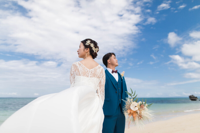 【ドローンフォト&ムービー】ウォーターイン 付き！データ150カット｜ドレス・タキシード1点｜ビーチフォト