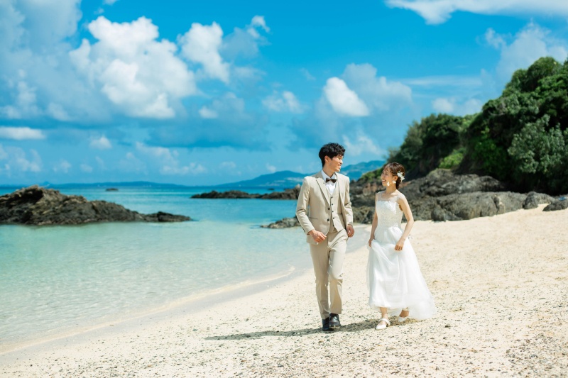 【ドローンフォト&ムービー】ウォーターイン 付き！データ150カット｜ドレス・タキシード1点｜ビーチフォト