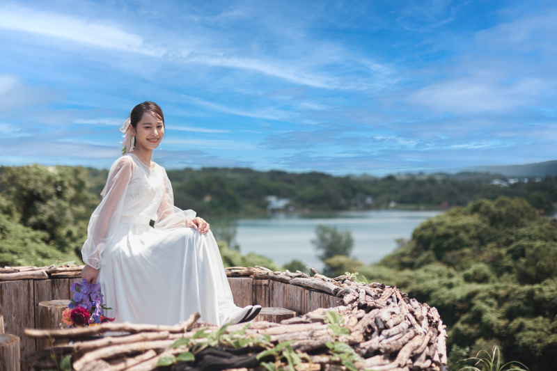 【自然とアートが彩るウェディングフォト】ドレス・タキシード1点｜データ100カット｜ドローンフォト｜ビーチ撮影付き