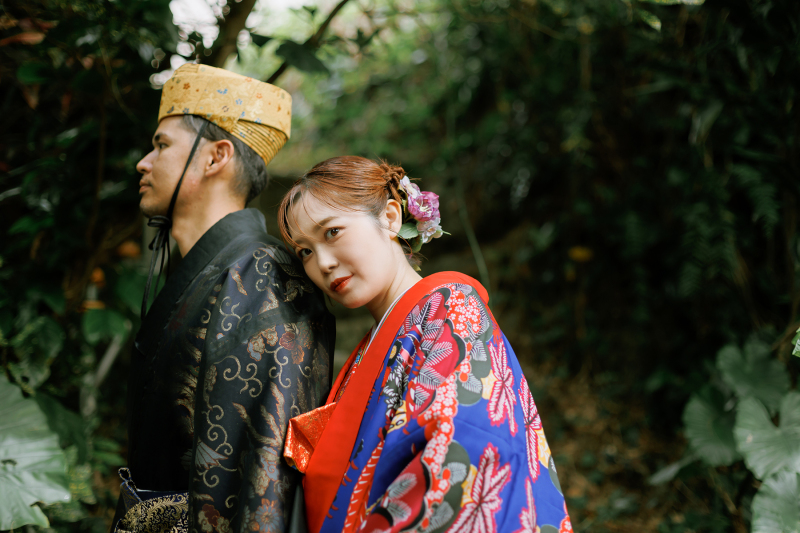 【琉装ロケーション】スタジオと首里の石畳を巡る、歴史の面影と伝統美に触れる本格フォトプラン