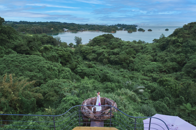 【自然とアートが彩るウェディングフォト】ドレス・タキシード1点｜データ100カット｜ドローンフォト｜ビーチ撮影付き