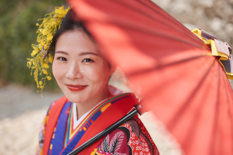 【琉装2ロケーション】スタジオと首里の石畳を巡る、歴史の面影と伝統美に触れる本格フォトプラン