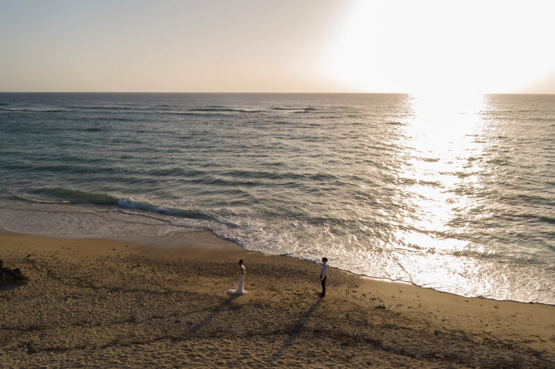 【サンセット&ドローン撮影つき！】データ180カット｜ドレス・タキシード1点｜ビーチフォト｜ムービー