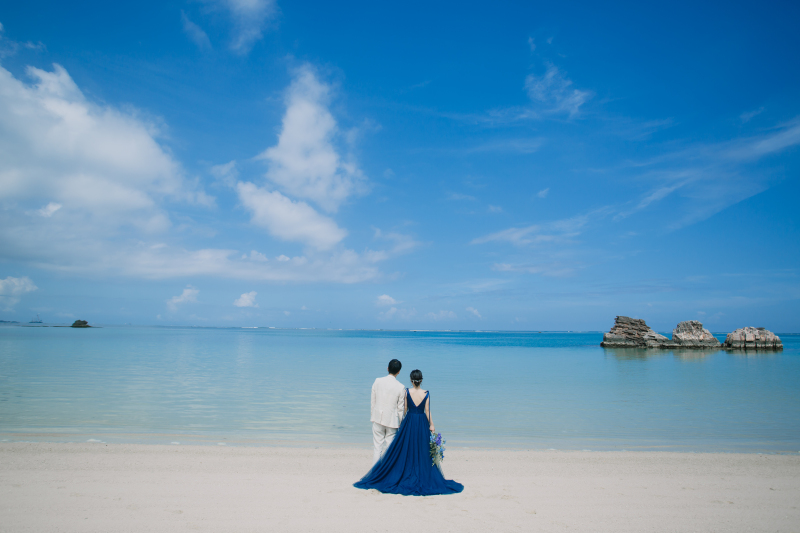 【追加料金0円】全衣装選べる!手ぶらで叶う沖縄ビーチフォトプラン