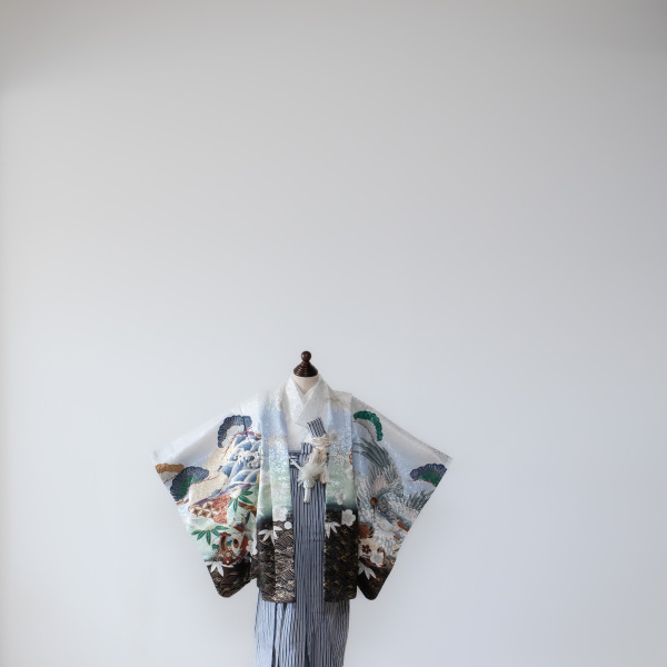 『鷹と兜と宝尽くし』K5008