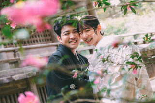 花咲く新郎新婦