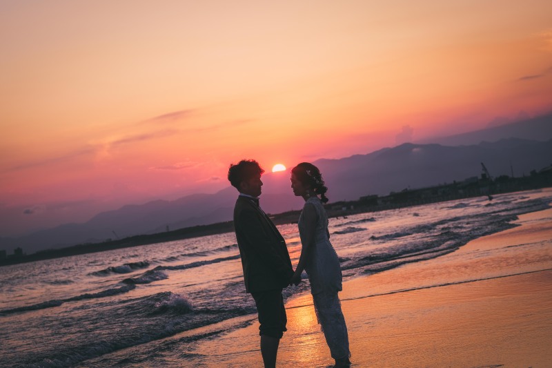 マジックアワーの時間帯で