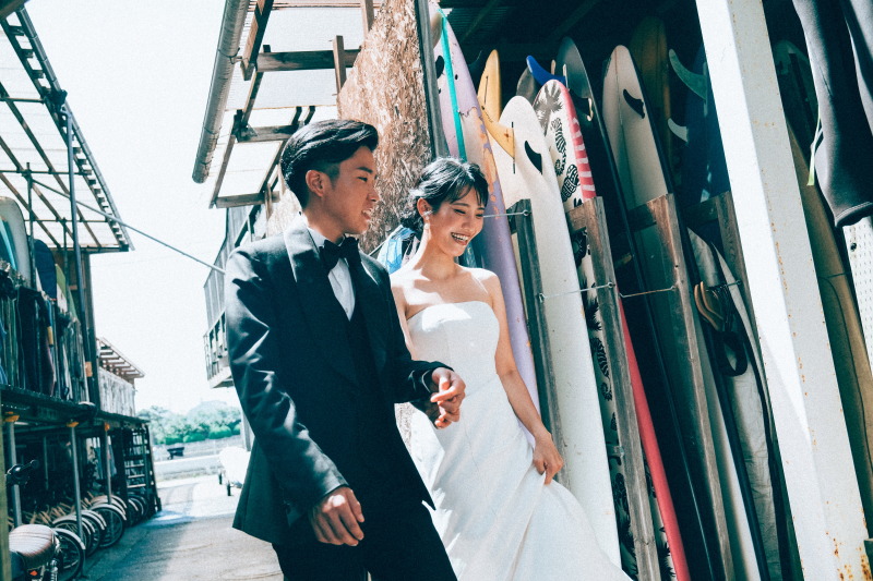 沢山のサーフボードに囲まれて