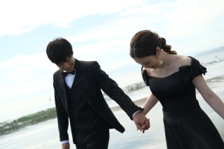 ブラックで揃えたおしゃれウエディング