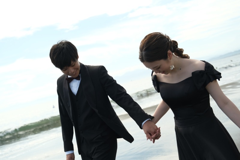 ブラックで揃えたおしゃれウエディング