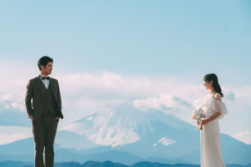 富士山を背景に