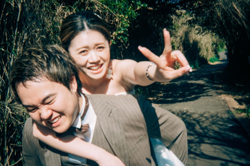 森のトンネルはおんぶスタイルで！