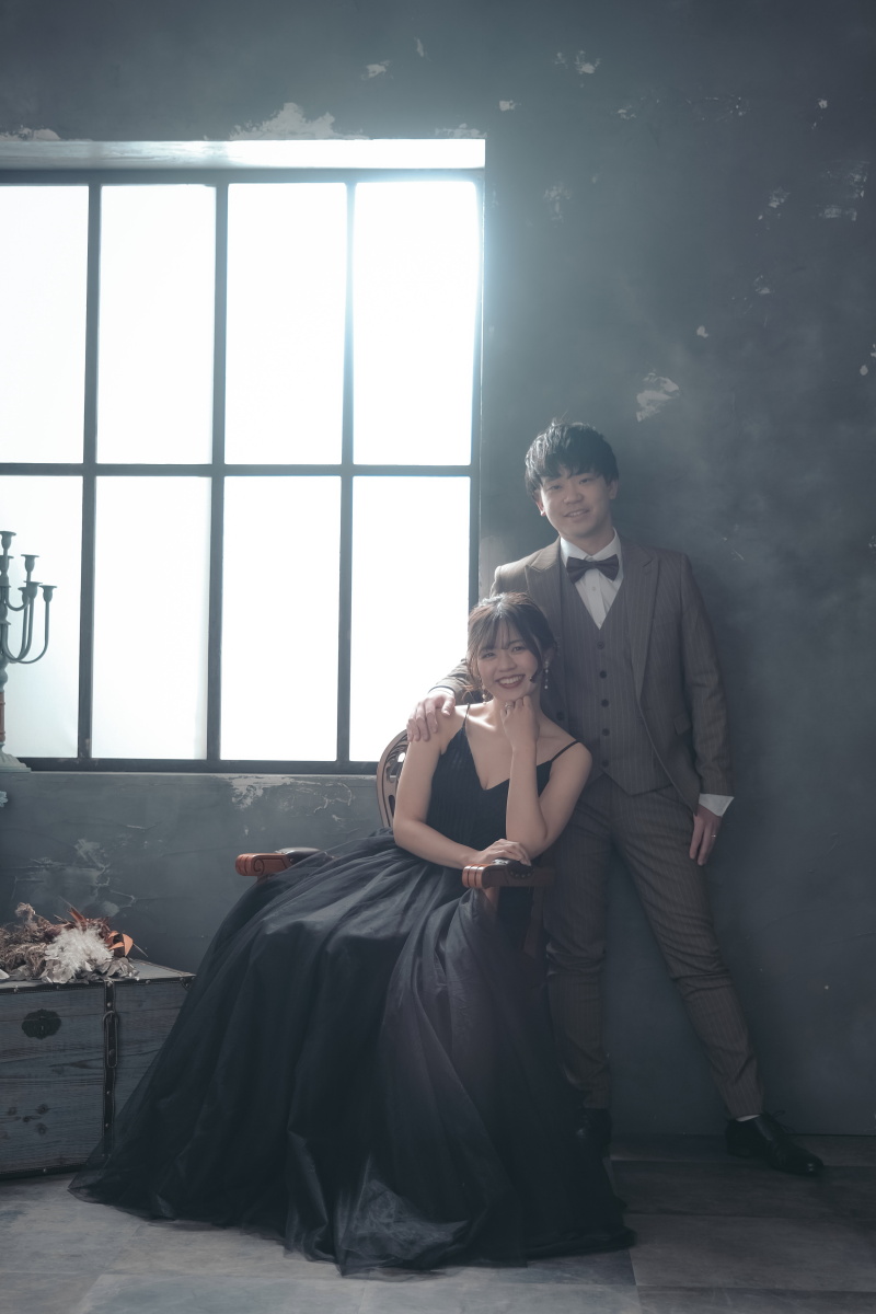 ブラックドレスでオシャレに