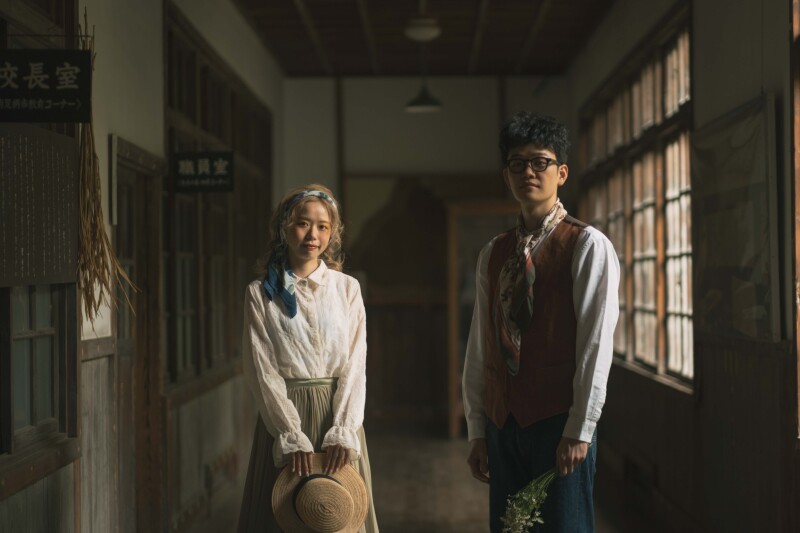 丸太の森でカントリーフォト