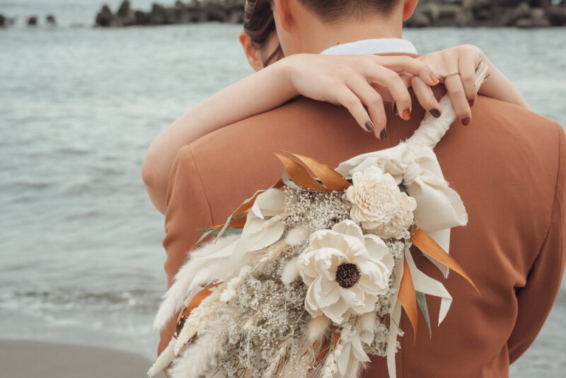 お持込みのブーケと共に