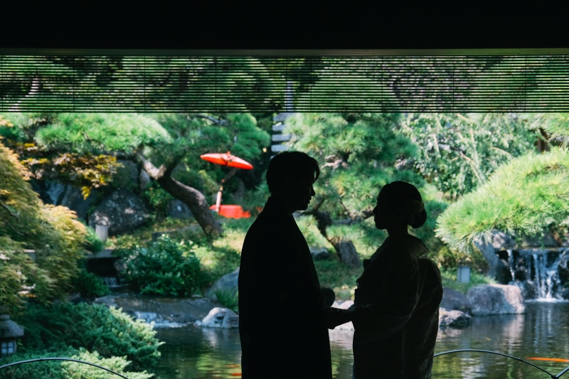 日本庭園に差し込む光を活かして