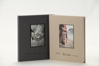 JH-02“見たくなる”と“飾りたくなる”をプロダクトの視点から提案して制作されたアルバム