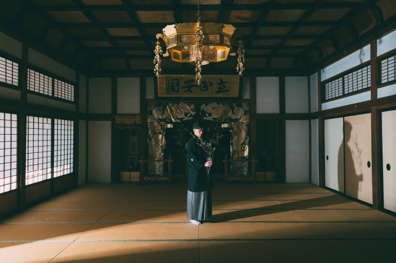 《和室 龍口寺》伝統の和室と龍の暖簾、華やぐ和装フォト2時間撮影 施設使用料、施設使用料込 150カット全データ色味補正付