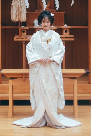 豪華総刺繍の白無垢