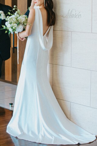 バックコンシャス_大人スレンダードレス