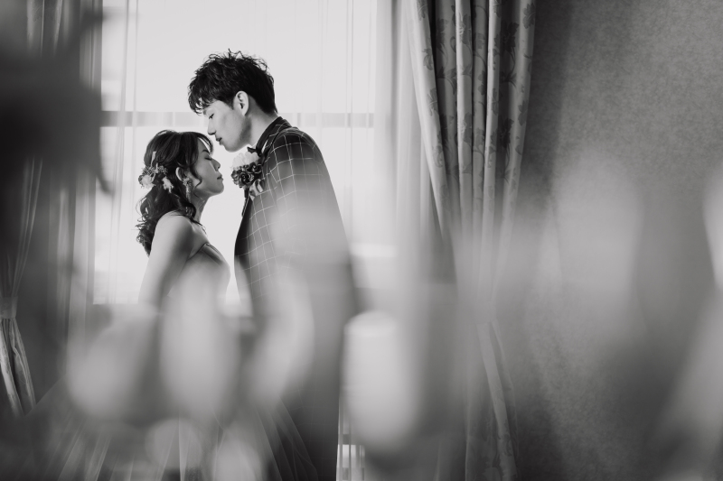 モノクロ加工でシネマティックな雰囲気も楽しめます