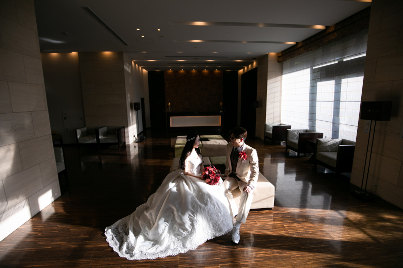 スタイリッシュな邸宅はロビーや廊下も撮影スポット