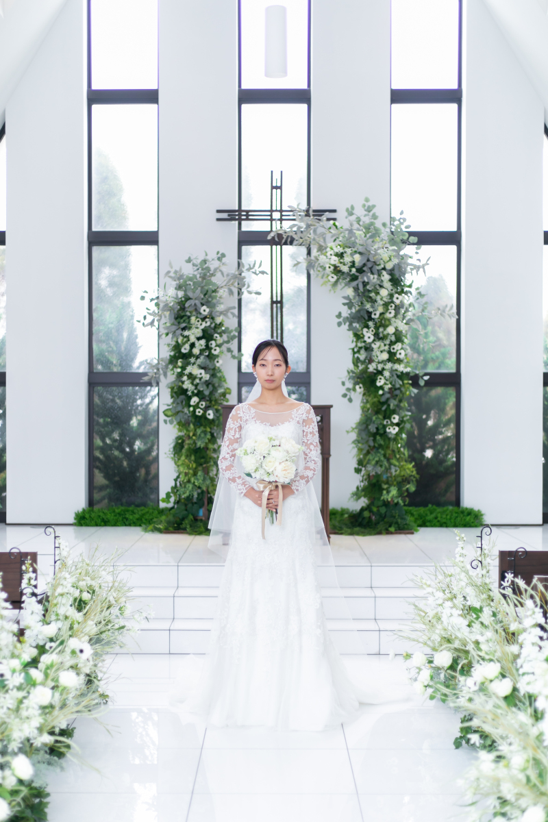 クラシカルな立ち姿は目を見張る美しさ…