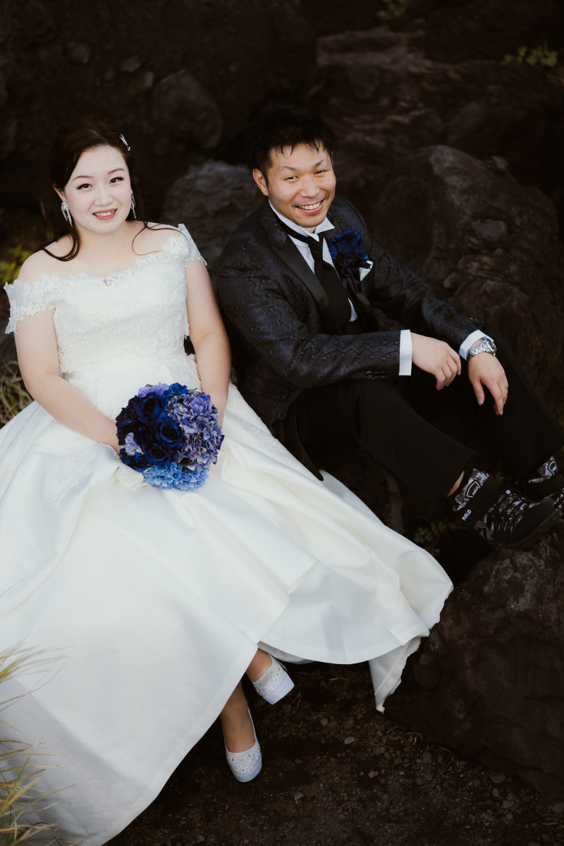 海色とリンクするカラーのブーケもワンポイントに