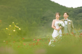 ロマンティックなロケーション撮影を愛犬と♪お散歩気分の撮影にワンちゃんも笑顔