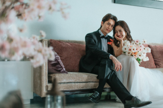 ＼ブランドドレス選び放題！館内サロンで運命の1着を♪／《ウェディングドレス１点＋タキシード１点・》たっぷりデータ30カット付